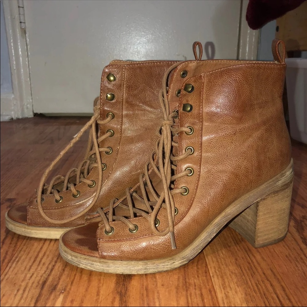Deena & Ozzy Lace-up Booties